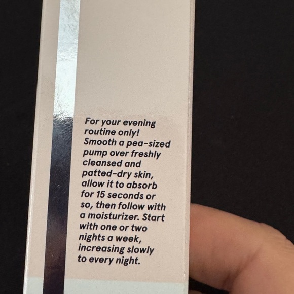 Glossier Universal Pro-Retinol Nightly Renewing Complex 1.18 fl oz NIB - Picture 3 of 3